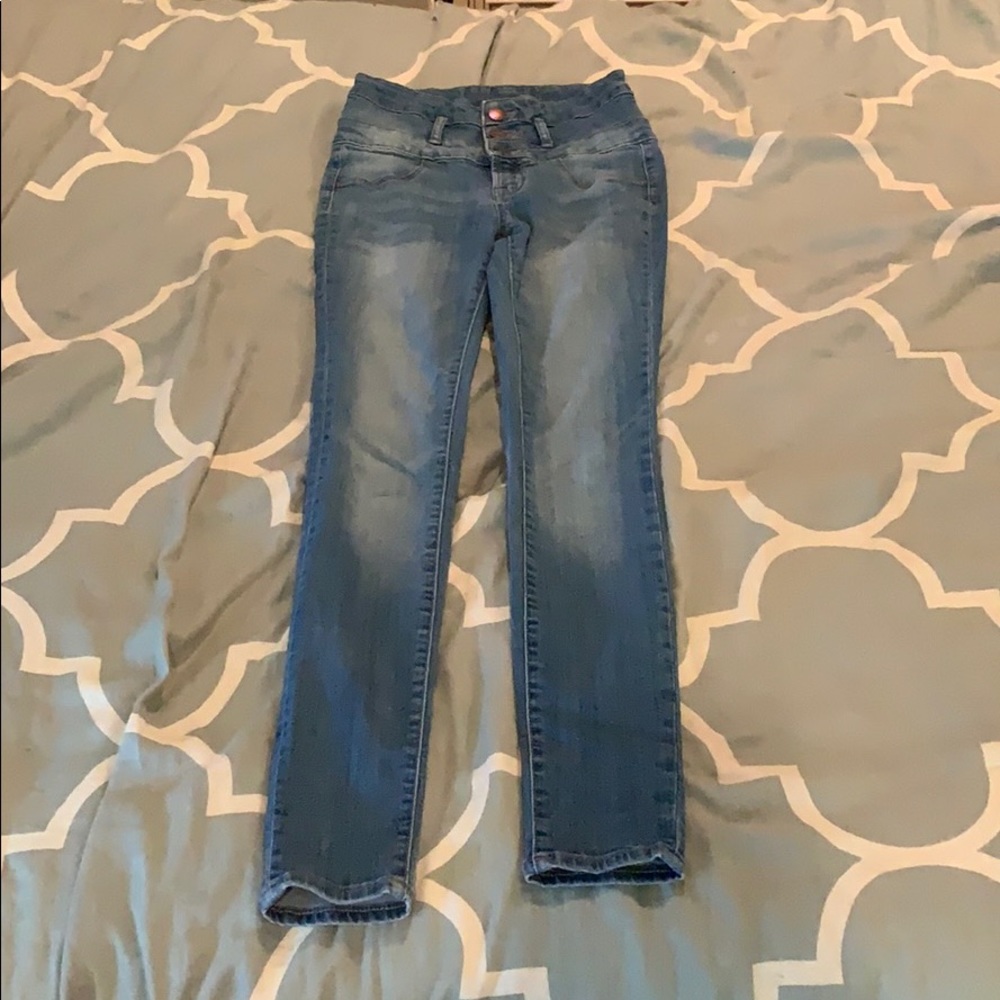 High Waisted Jeans